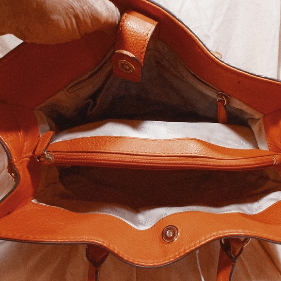 Michael kors tote - Picture 9 of 9